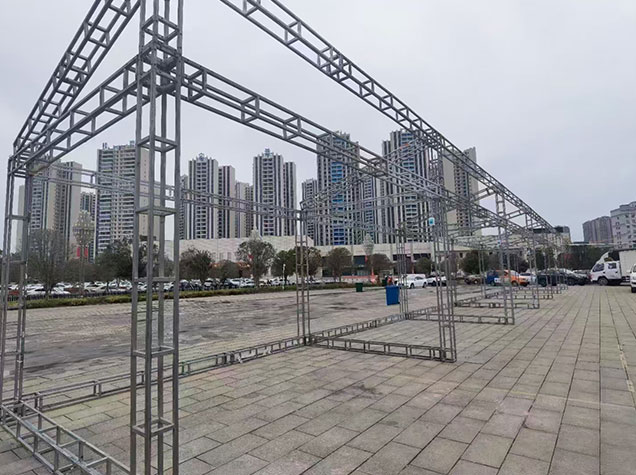 鋼鐵桁架